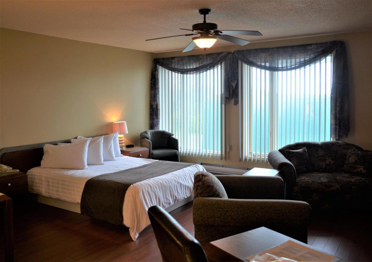 Motel Quatre Saisons 福里斯特维尔 外观 照片